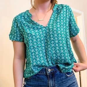 Old Navy top